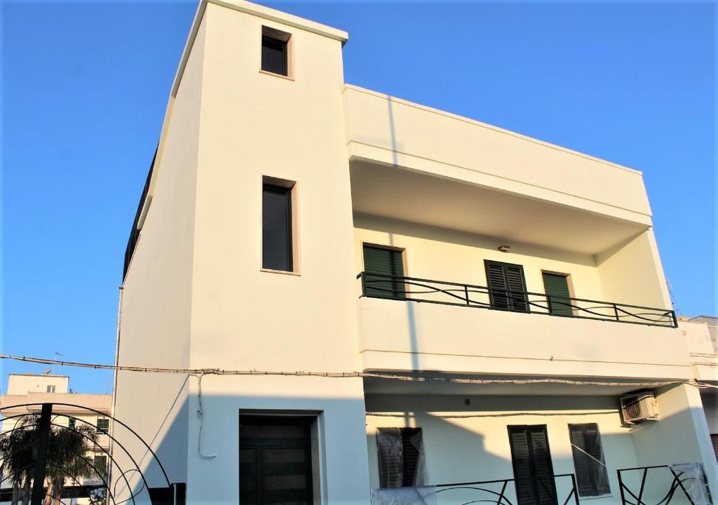 Appartamento Petraroli By Salentolimit Porto Cesareo Extérieur photo