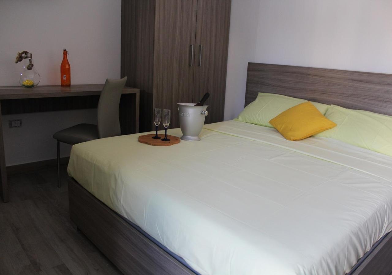 Appartamento Petraroli By Salentolimit Porto Cesareo Extérieur photo